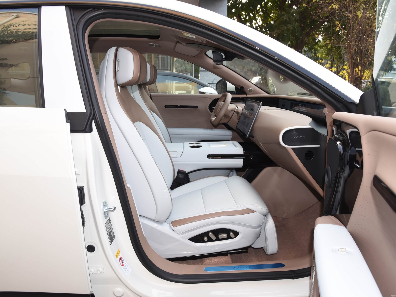 Avatr 07 — Interior