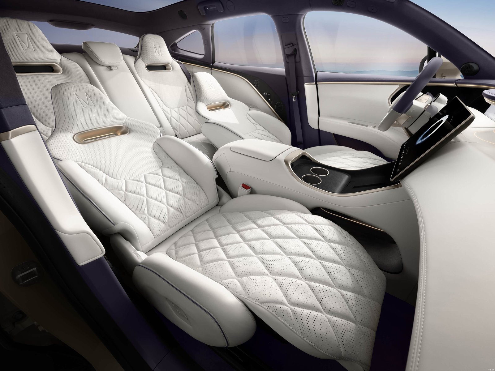 Avatr 11 — Interior