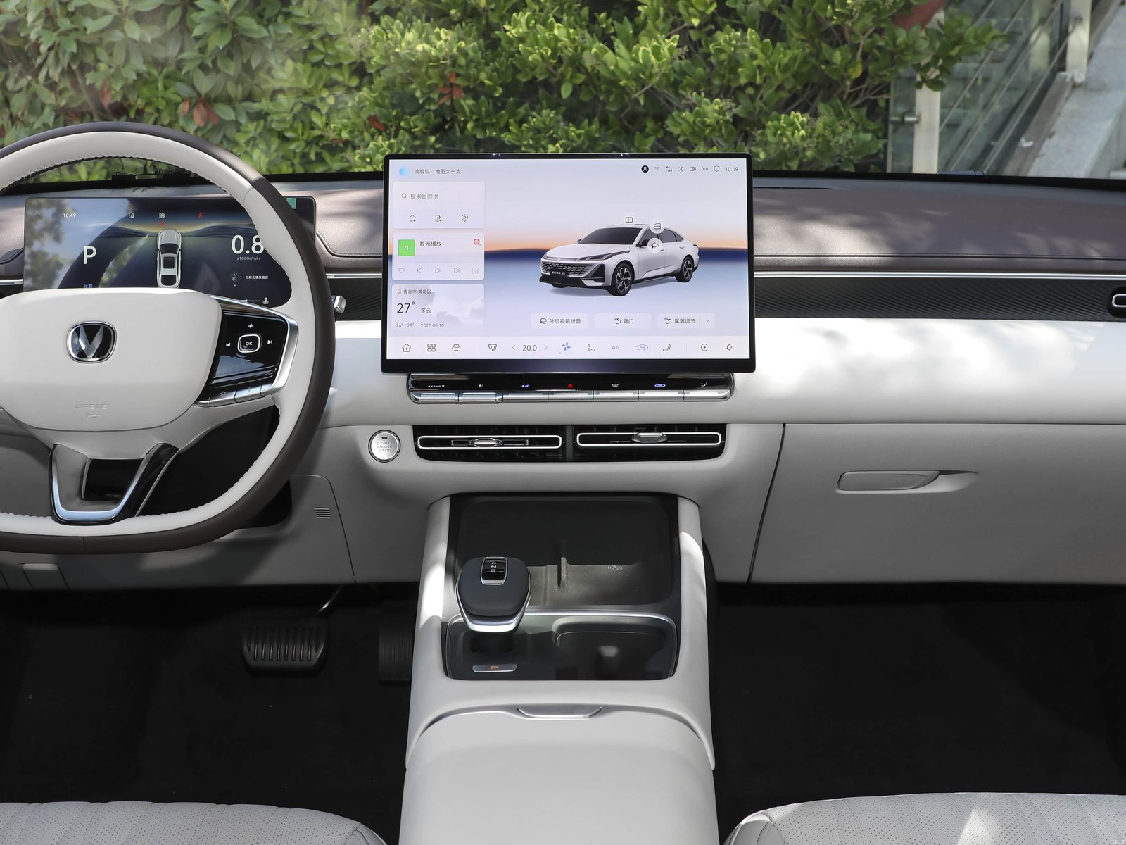 Changan Eado — Cockpit