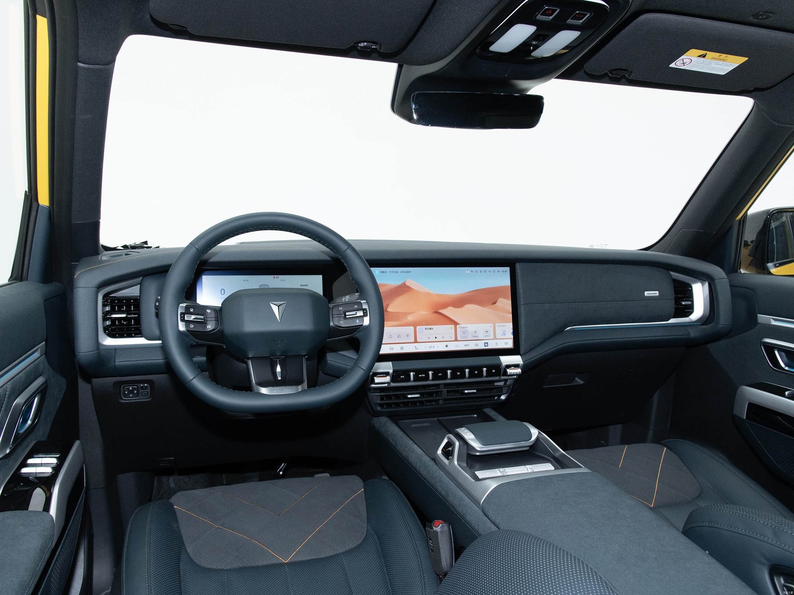 Deepal G318 — Cockpit