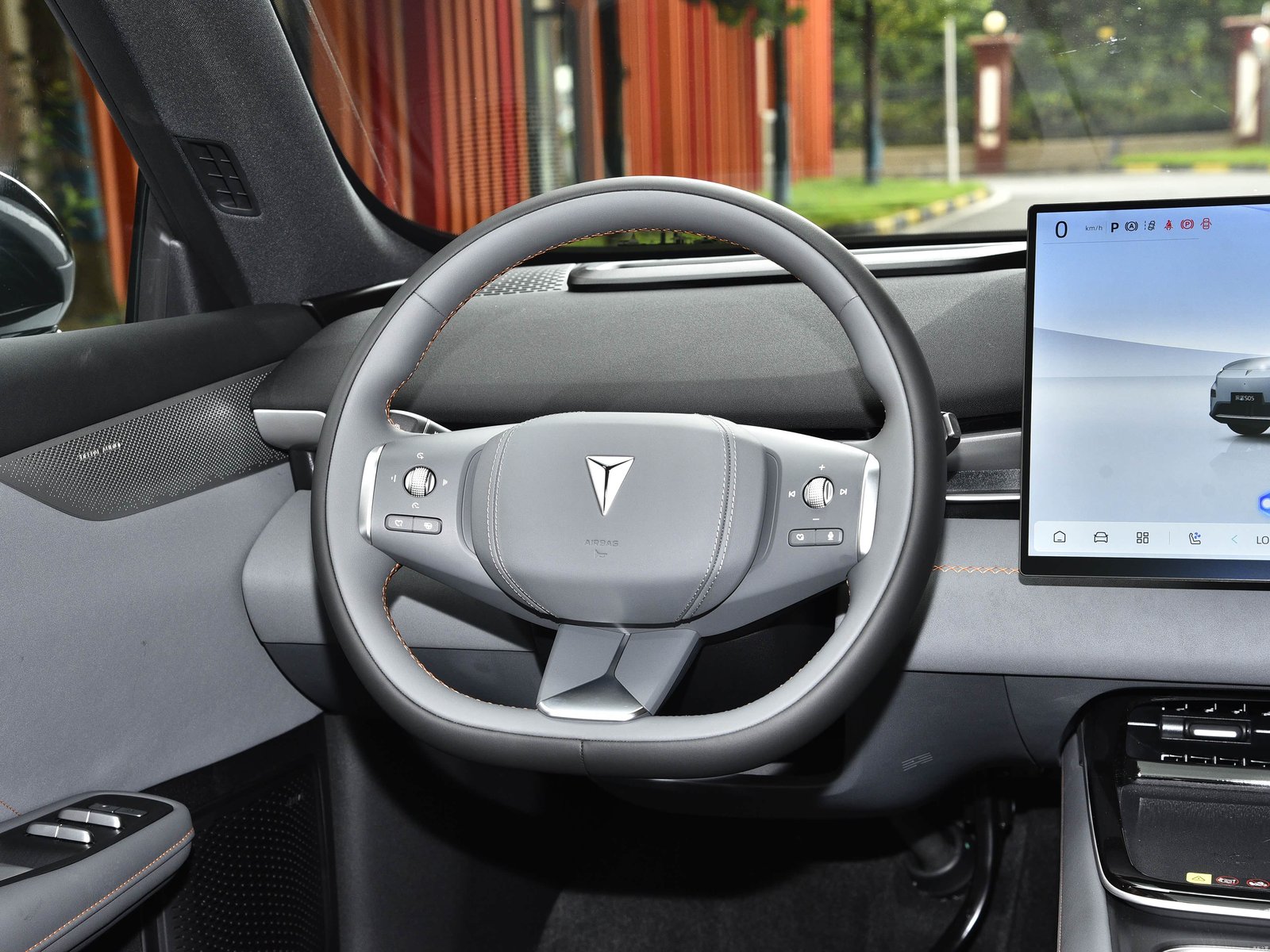 Deepal S05 — Cockpit