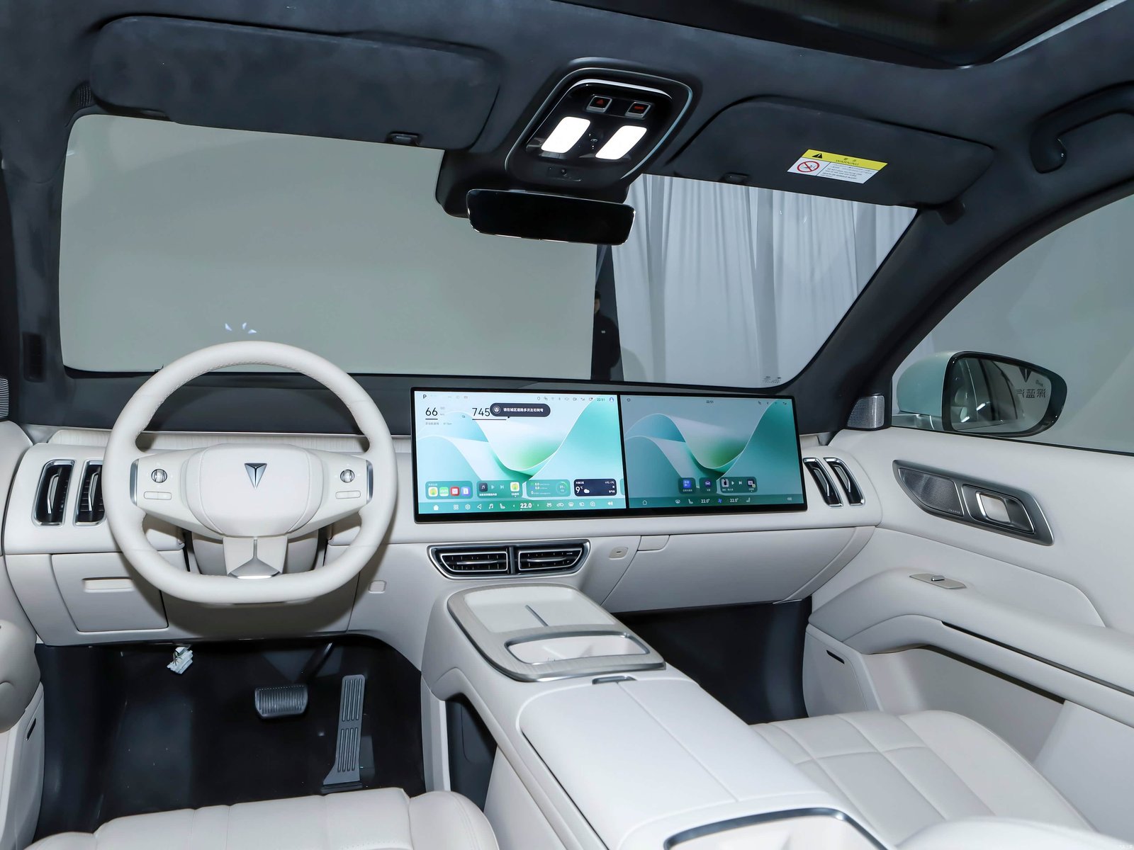 Deepal S09 — Cockpit