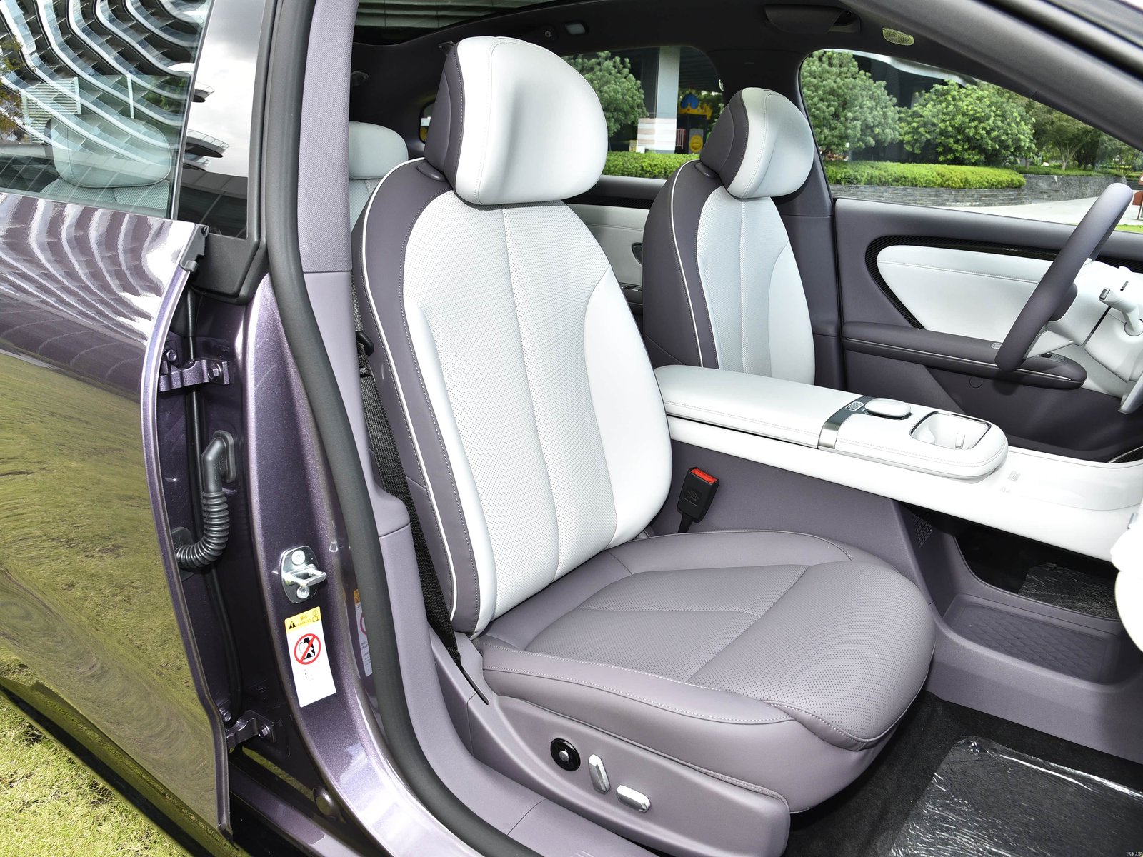 Qiyuan A06 — Interior