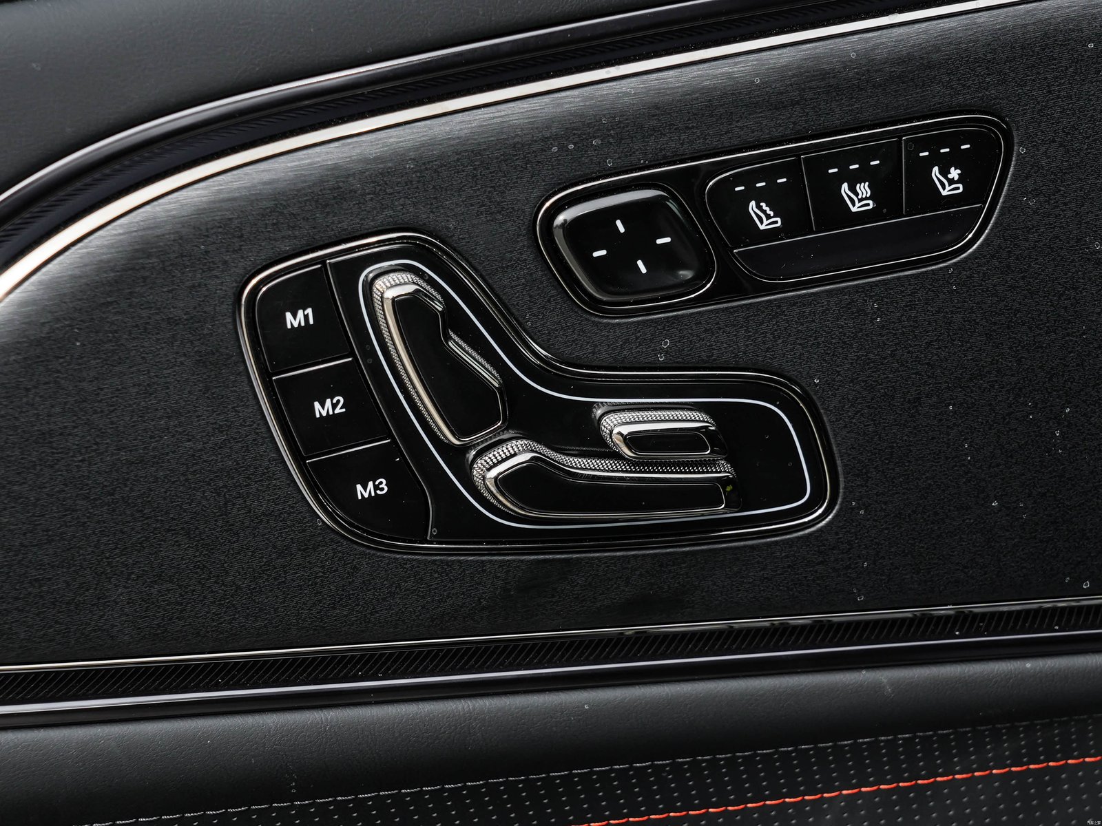 ZEEKR 8X — Interior