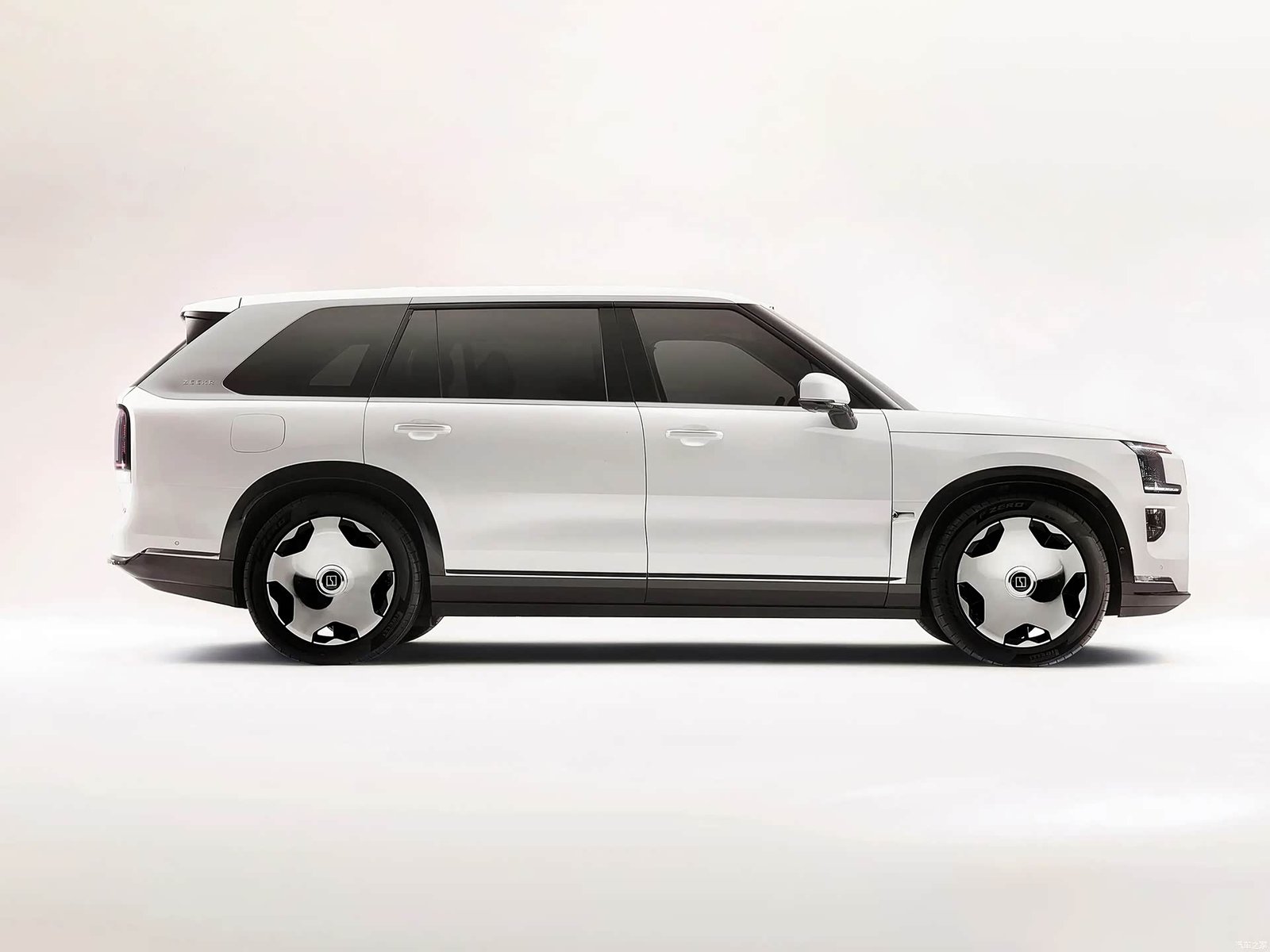 ZEEKR 9X — Exterior